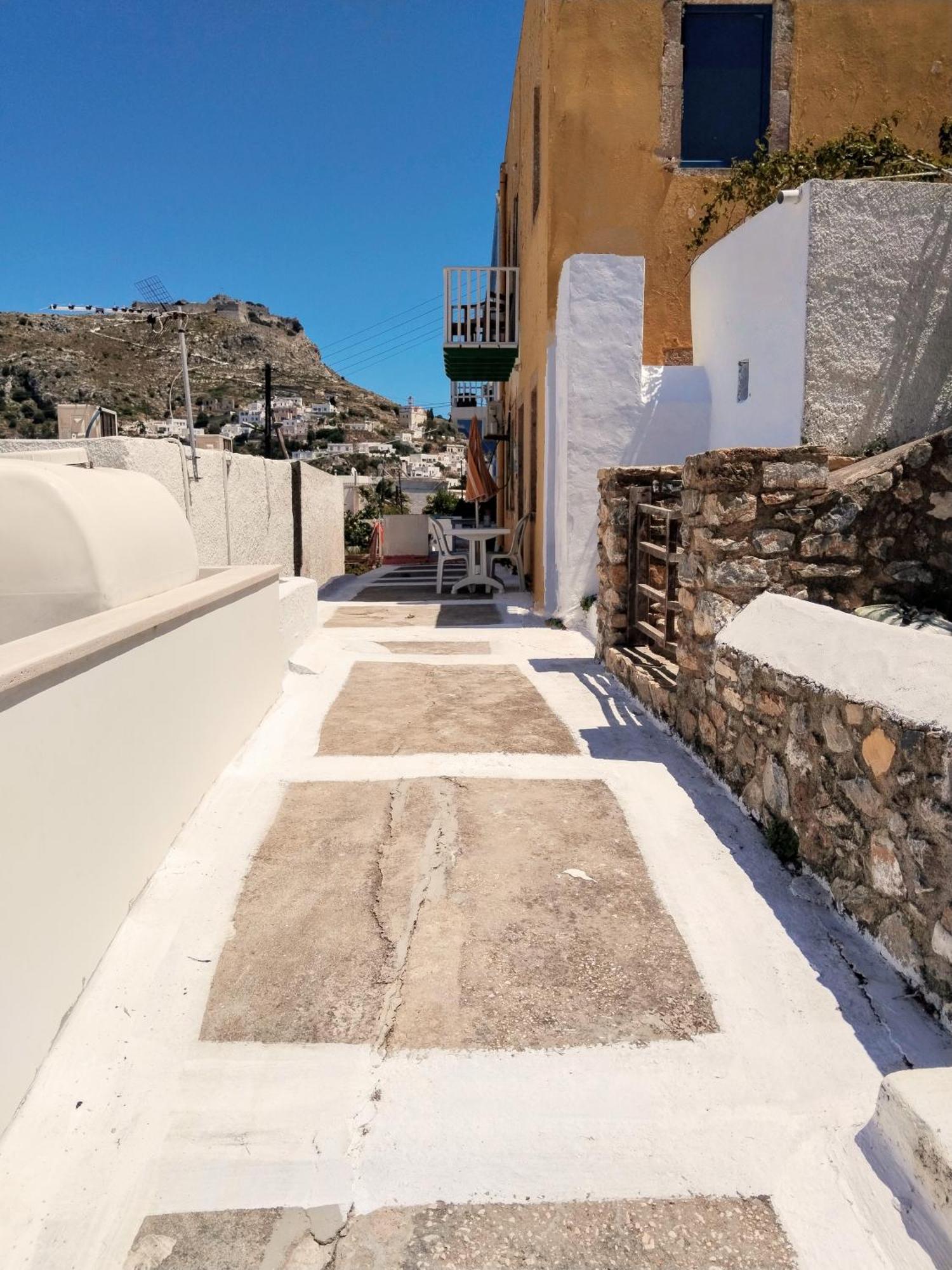 Elegeo Rockhouse Villa Agia Marina  Eksteriør bilde
